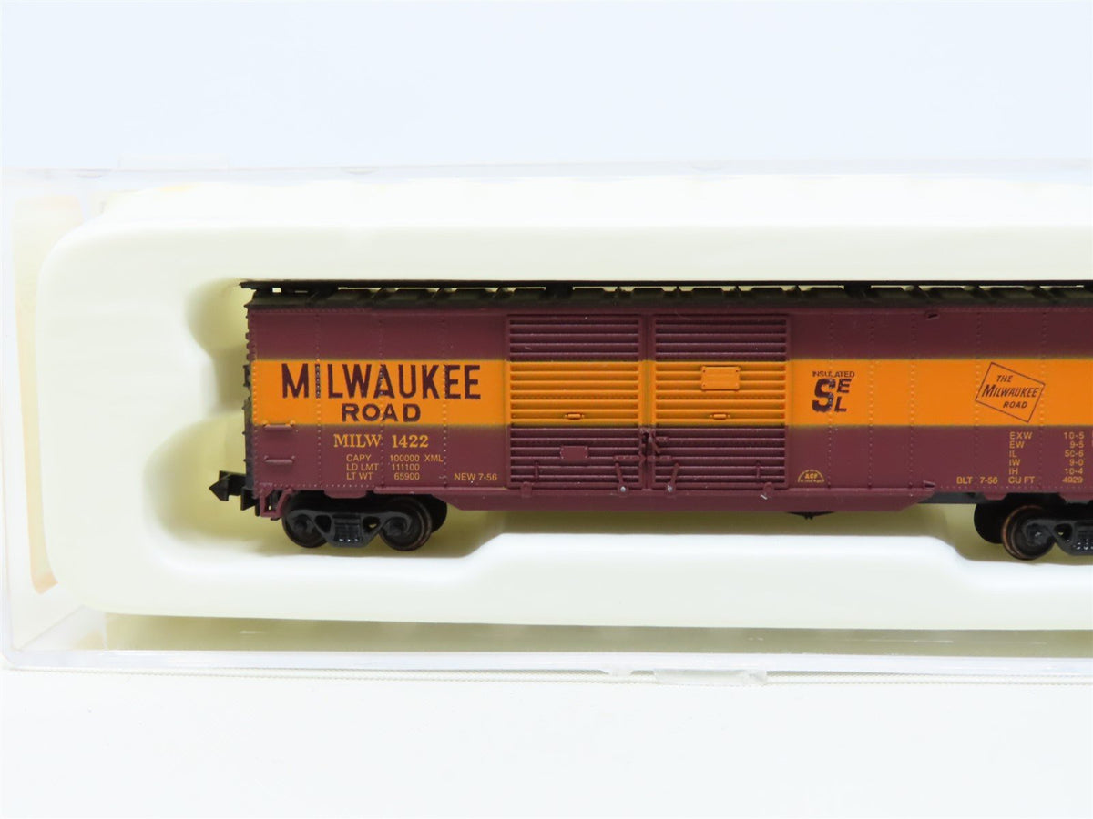 N Scale Con-Cor 0001-041206-5 MILW Milwaukee Road 50&#39; Double Door Box Car #1422