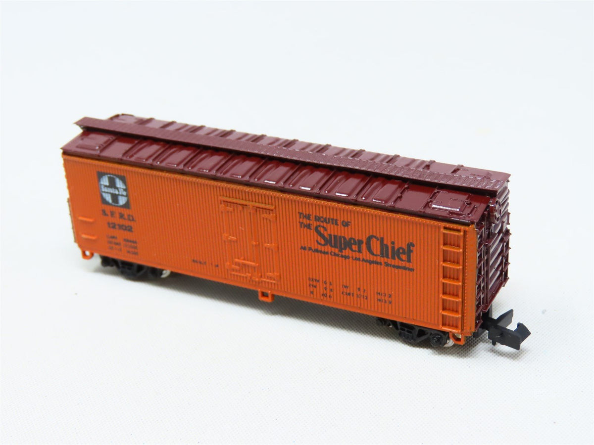 N Scale Con-Cor 1352E SFRD Santa Fe &quot;Super Chief&quot; 40&#39; Wood Reefer #12102