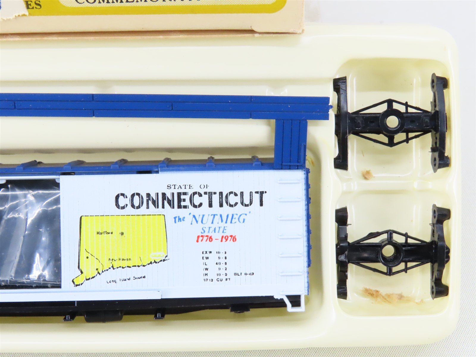 HO Scale Train-Miniature Kit 2016 CONN Connecticut Commemorative Boxcar #10105