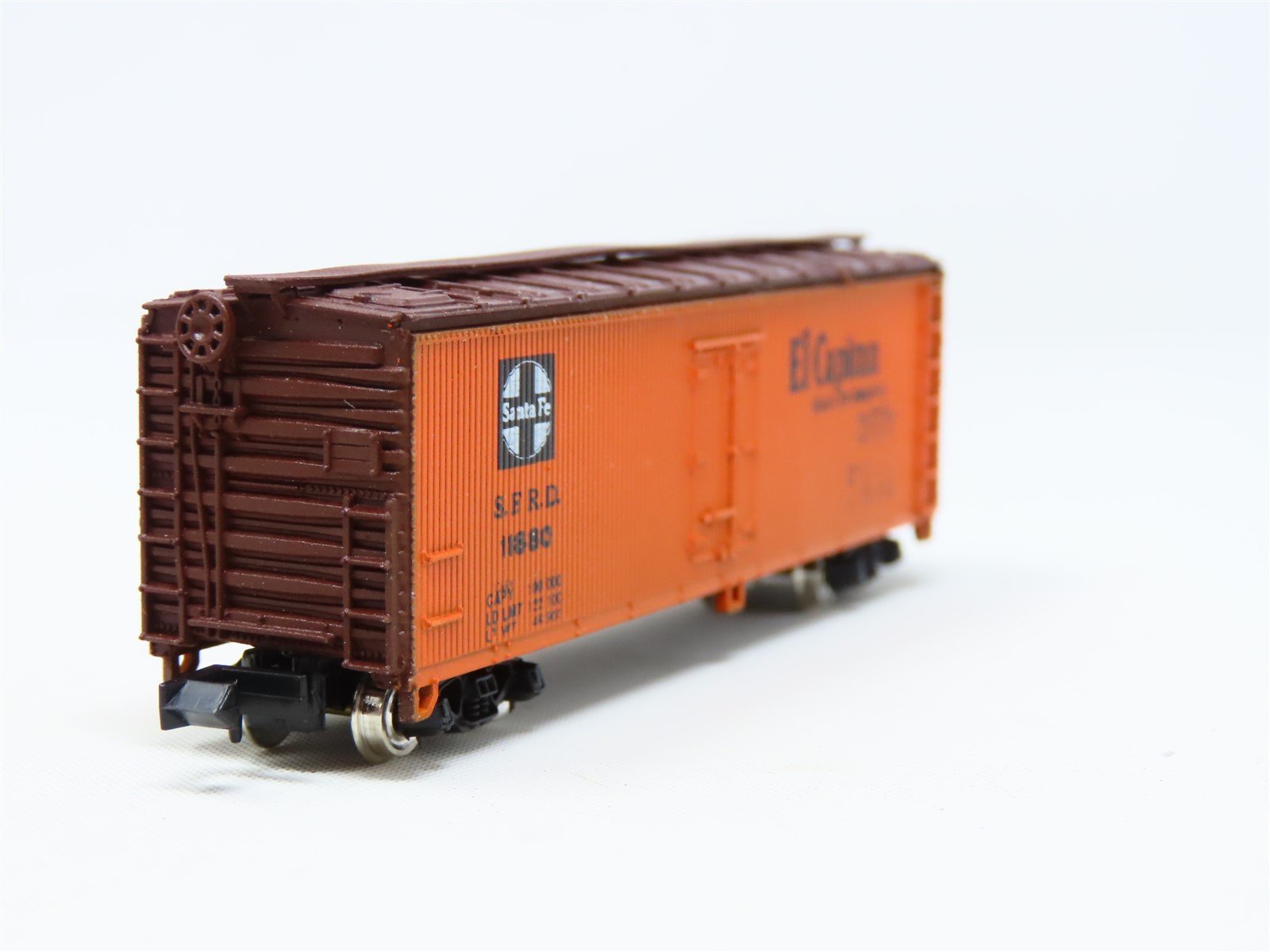 N Scale Con-Cor 0001-01352A ATSF Santa Fe 'El Capitan' 40' Wood Reefer #11880