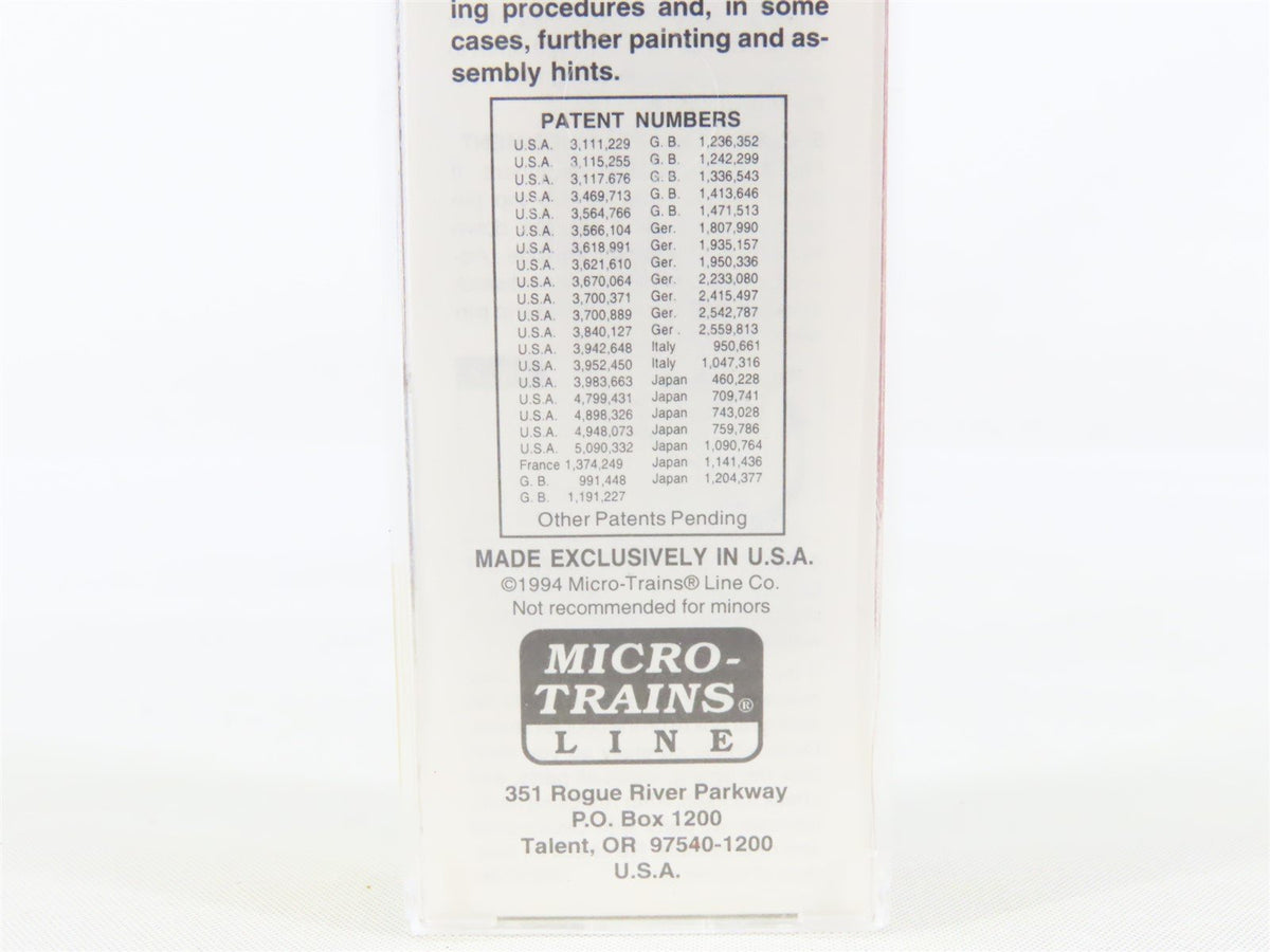 N Scale Micro-Trains MTL 20156 GN Great Northern &quot;Circus&quot; 40&#39; Box Car #18748