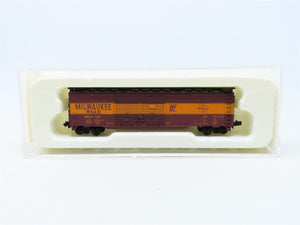 N Scale Con-Cor 0001-041206 MILW Milwaukee Road 50' Double Door Box Car #1413