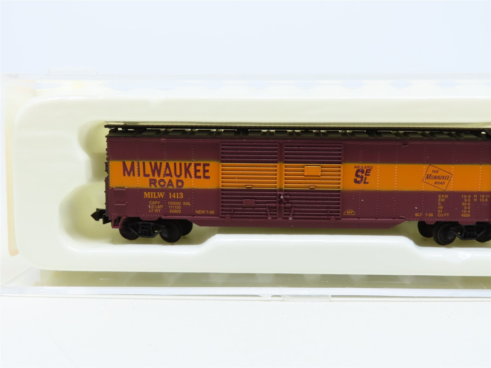 N Scale Con-Cor 0001-041206 MILW Milwaukee Road 50' Double Door Box Car #1413