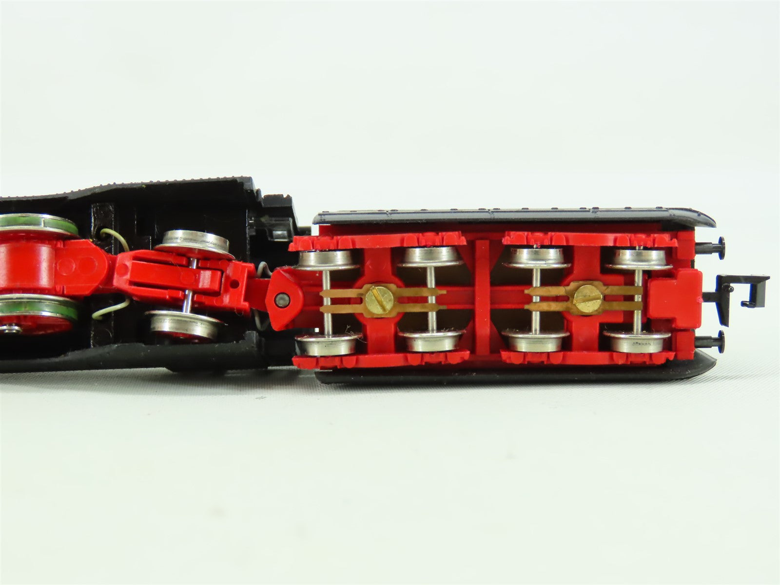 N Scale Roco 02103A DR German 4-6-2 BR 03.10 Streamlined Steam Locomotive #1050