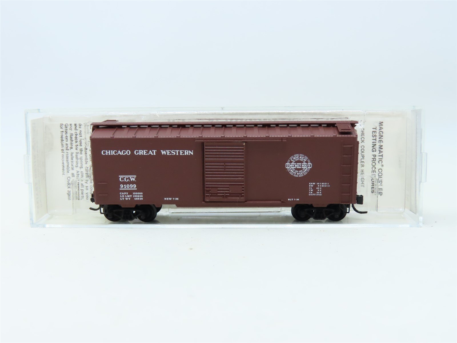 N Scale Kadee Micro-Trains MTL #20950 CGW "Corn Belt Route" 40' Box Car #91099