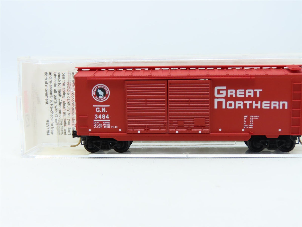 N Micro-Trains MTL #23210 GN Great Northern &quot;Circus Train Car&quot; 40&#39; Box Car #3484