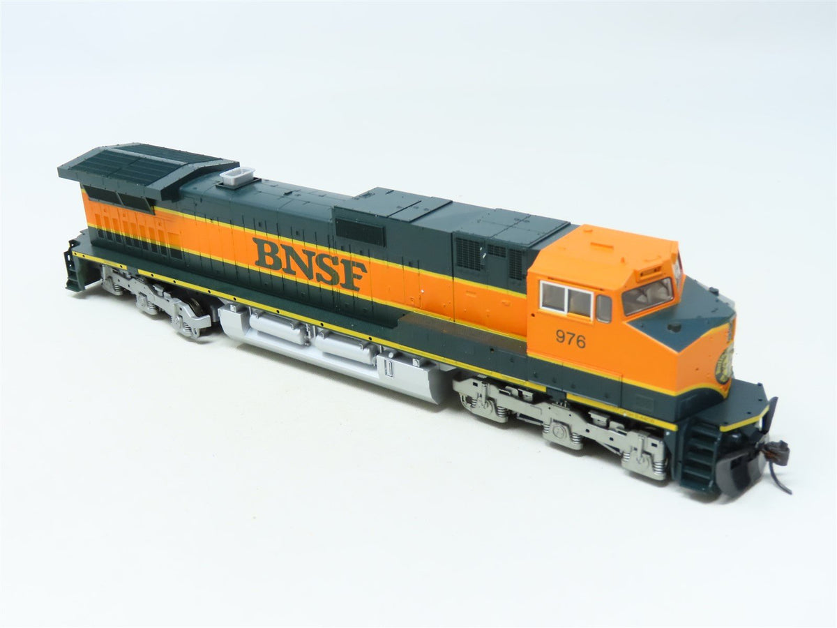 HO Scale KATO 37-1901 BNSF Railway GE C44-9W &quot;Dash 9&quot; Diesel #976 w/DCC