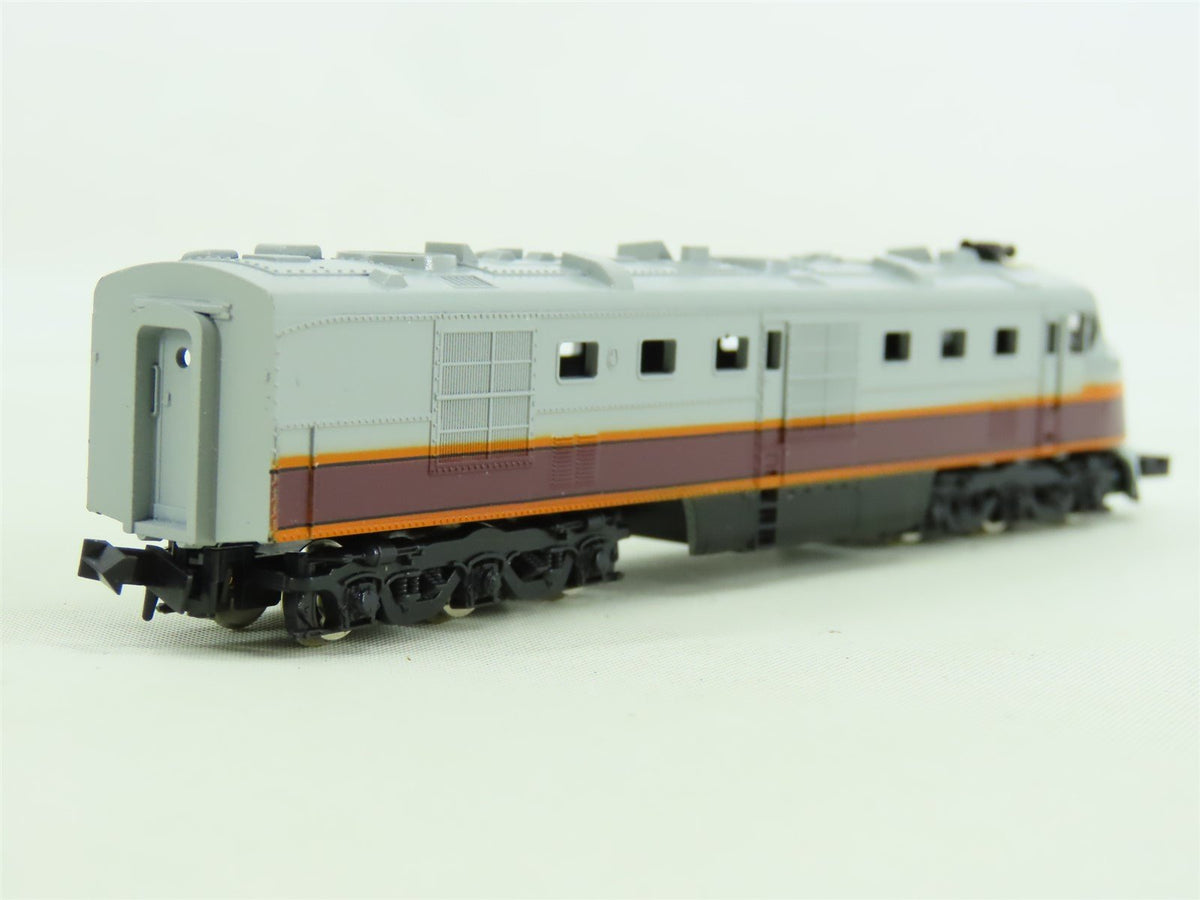 N Con-Cor Special Premiere MILW &quot;Olympian Hiawatha&quot; DL-109 Diesel Passenger Set