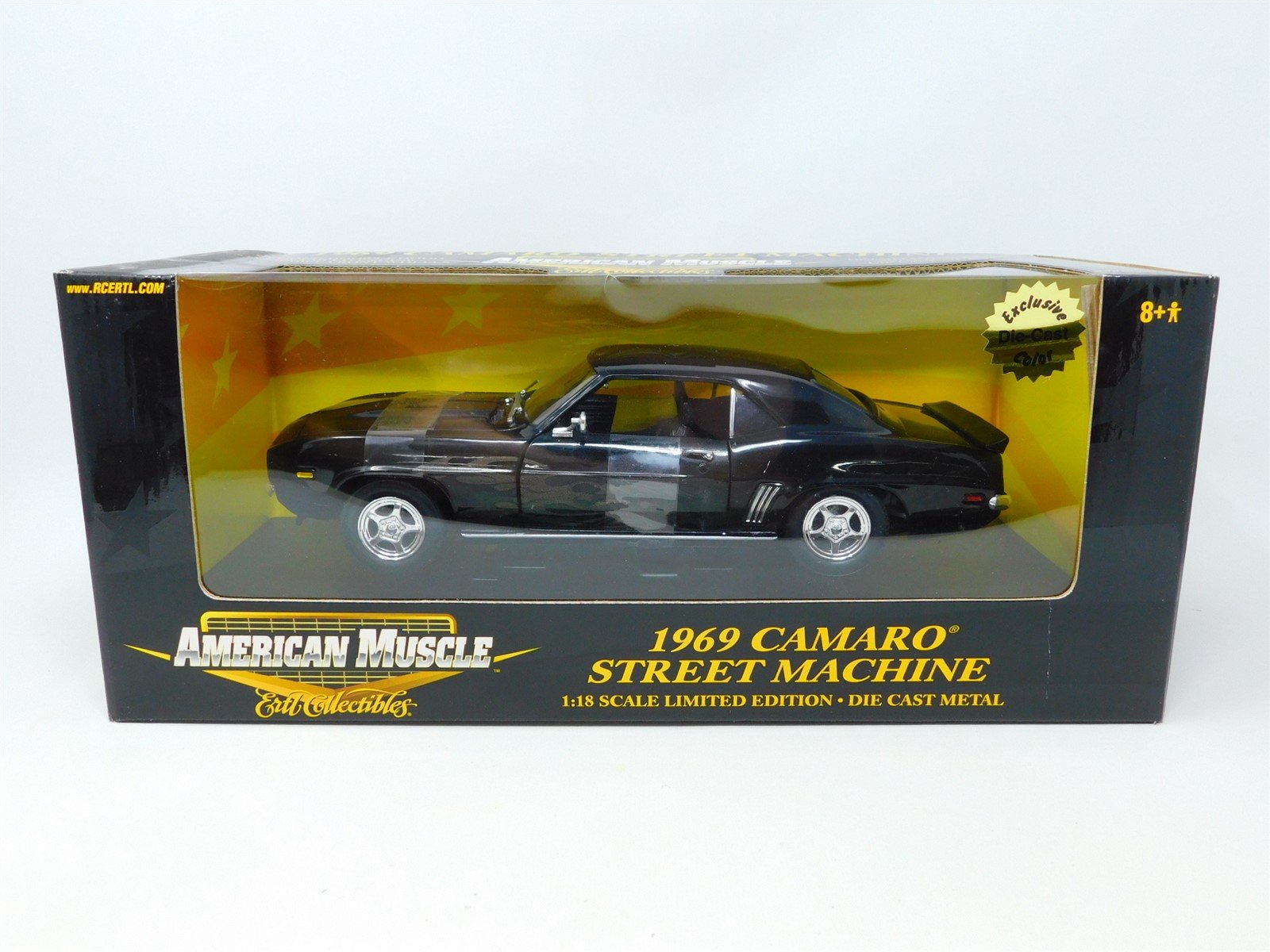 1:18 Scale ERTL American Muscle Limited Edition 32839 1969 Camaro Street Machine