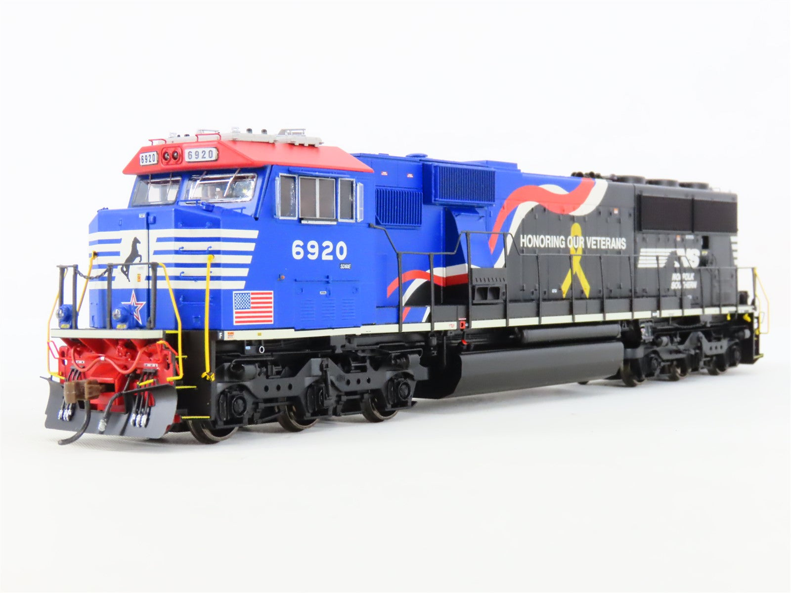 HO Athearn Genesis ATHG65254 NS Veteran's Unit SD60E Diesel #6920 w/DCC & Sound
