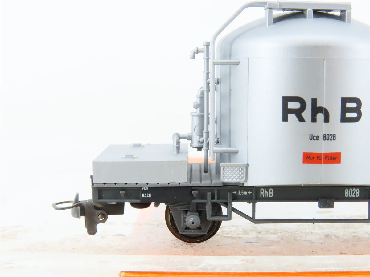 HOm Scale Bemo 2259-108 RhB Rhaetian Railway Single-Silo Tank Car #8028