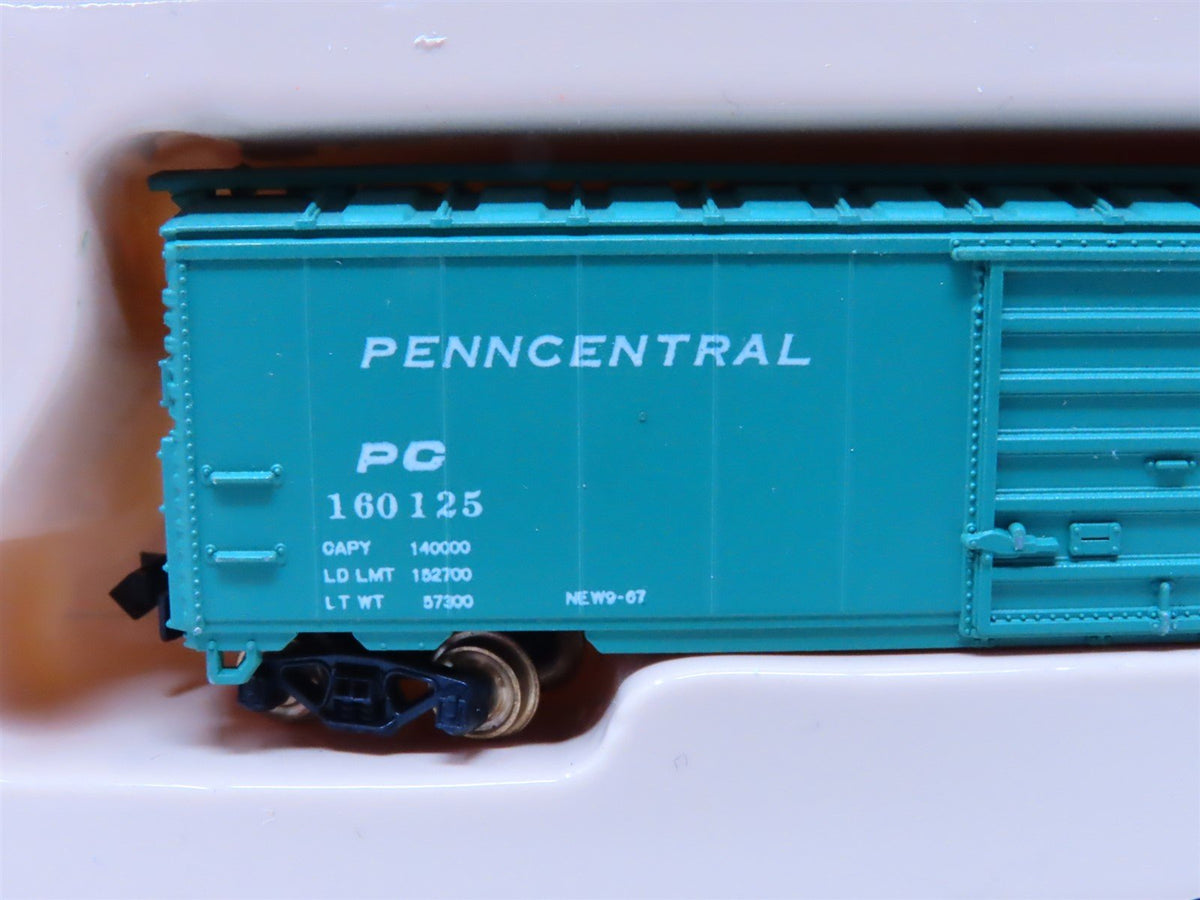 N Scale Con-Cor PC Penn Central 50&#39; Single Door Box Car #160125
