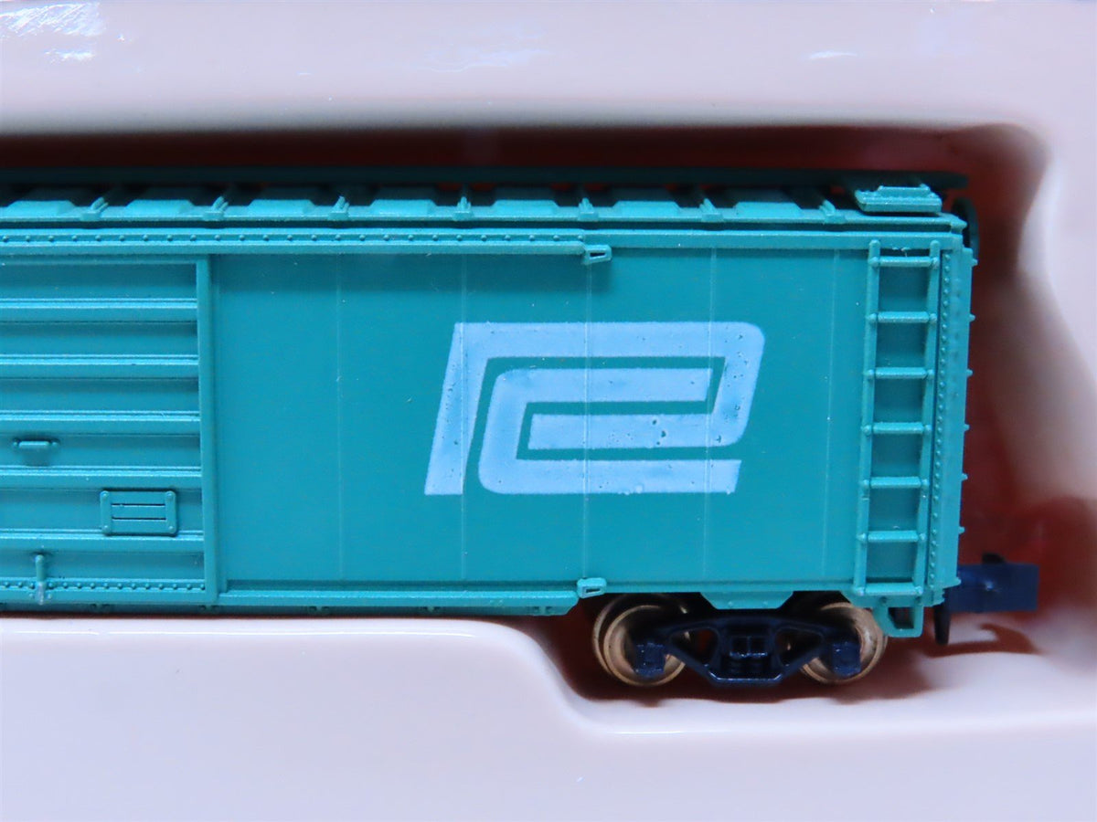 N Scale Con-Cor PC Penn Central 50&#39; Single Door Box Car #160125