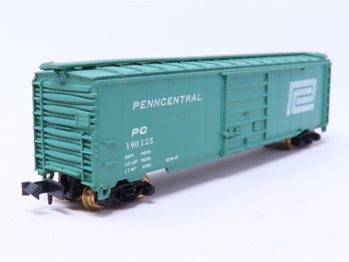 N Scale Con-Cor PC Penn Central 50&#39; Single Door Box Car #160125