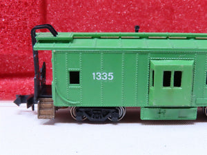 N Scale Con-Cor 0001-01251F BN Burlington Northern Bay Window Caboose #1335