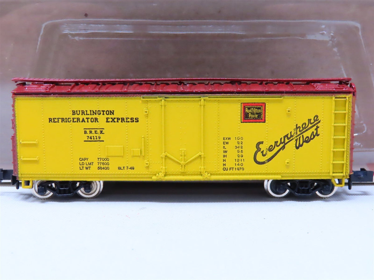 N Scale Con-Cor 1051-X BREX Burlington Route 40&#39; Steel Reefer #74119