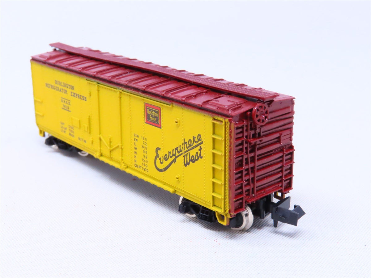 N Scale Con-Cor 1051-X BREX Burlington Route 40&#39; Steel Reefer #74119
