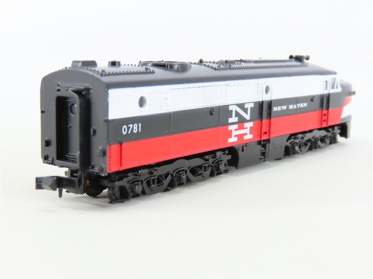 N Con-Cor Limited Edition 8517 NH New Haven &quot;McGinnis&quot; PA1 Diesel Passenger Set