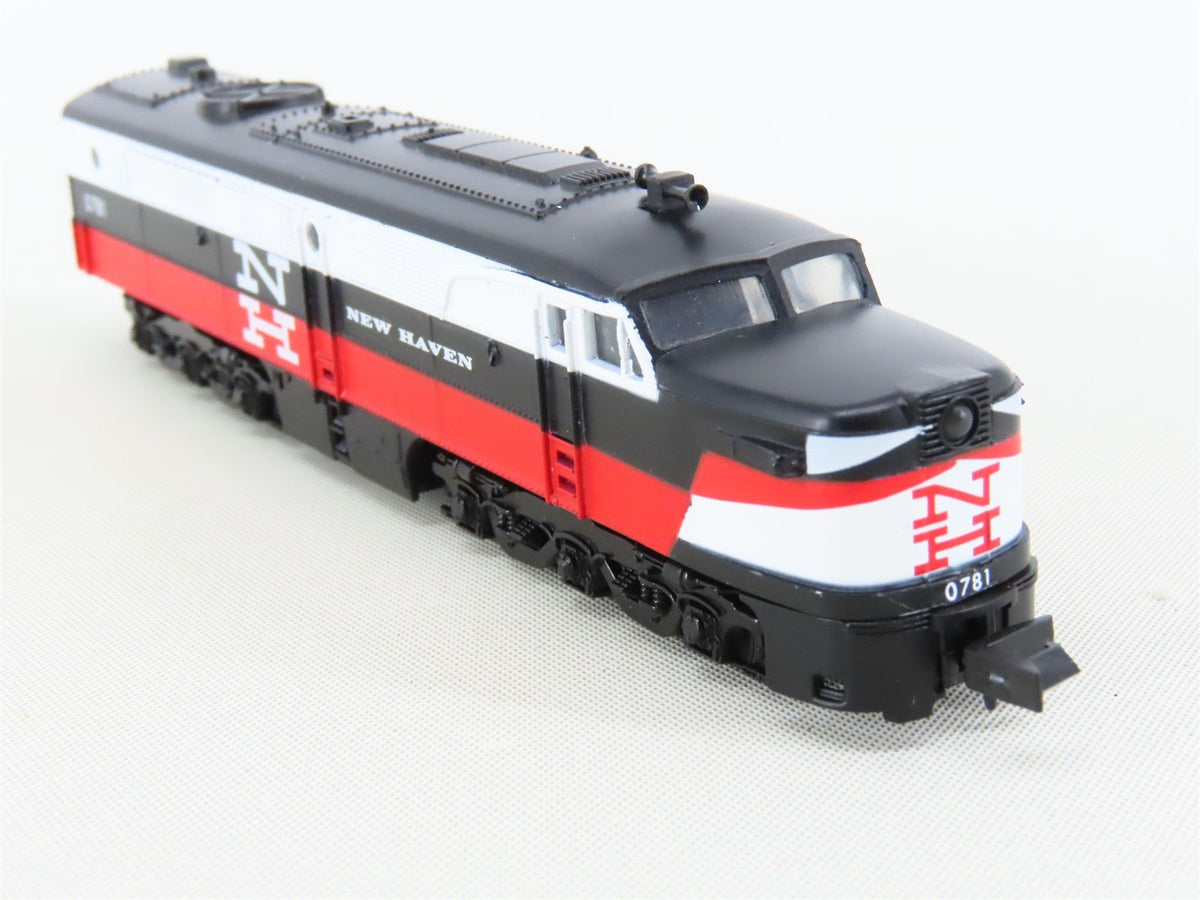 N Con-Cor Limited Edition 8517 NH New Haven &quot;McGinnis&quot; PA1 Diesel Passenger Set