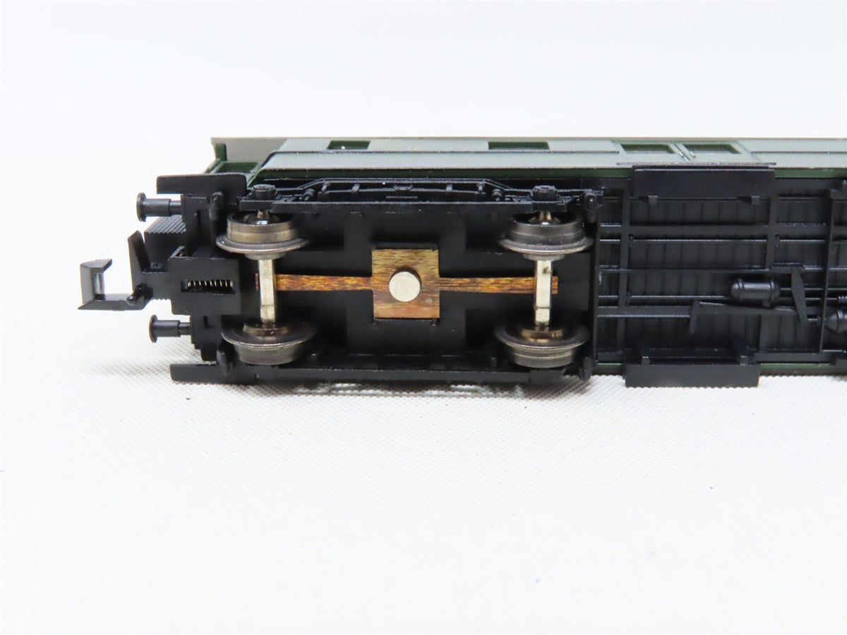 N Minitrix 51317200 DRG Express Train Post Baggage Passenger #100030 Lighted