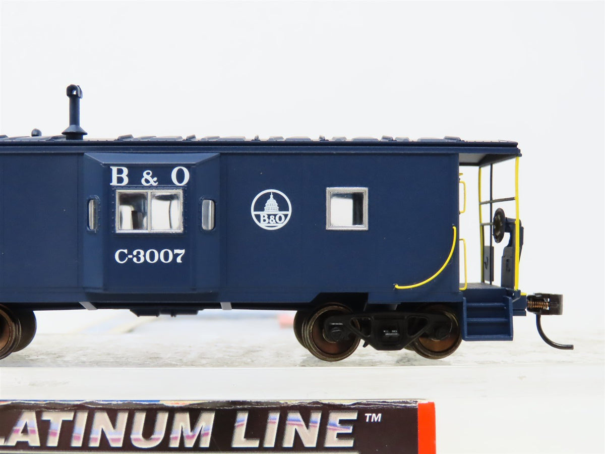 HO Walthers Platinum #932-40456 B&amp;O Baltimore &amp; Ohio Bay Window Caboose #C-3007