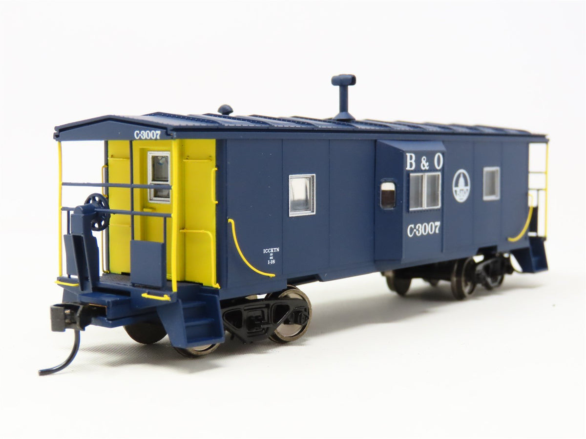 HO Walthers Platinum #932-40456 B&amp;O Baltimore &amp; Ohio Bay Window Caboose #C-3007