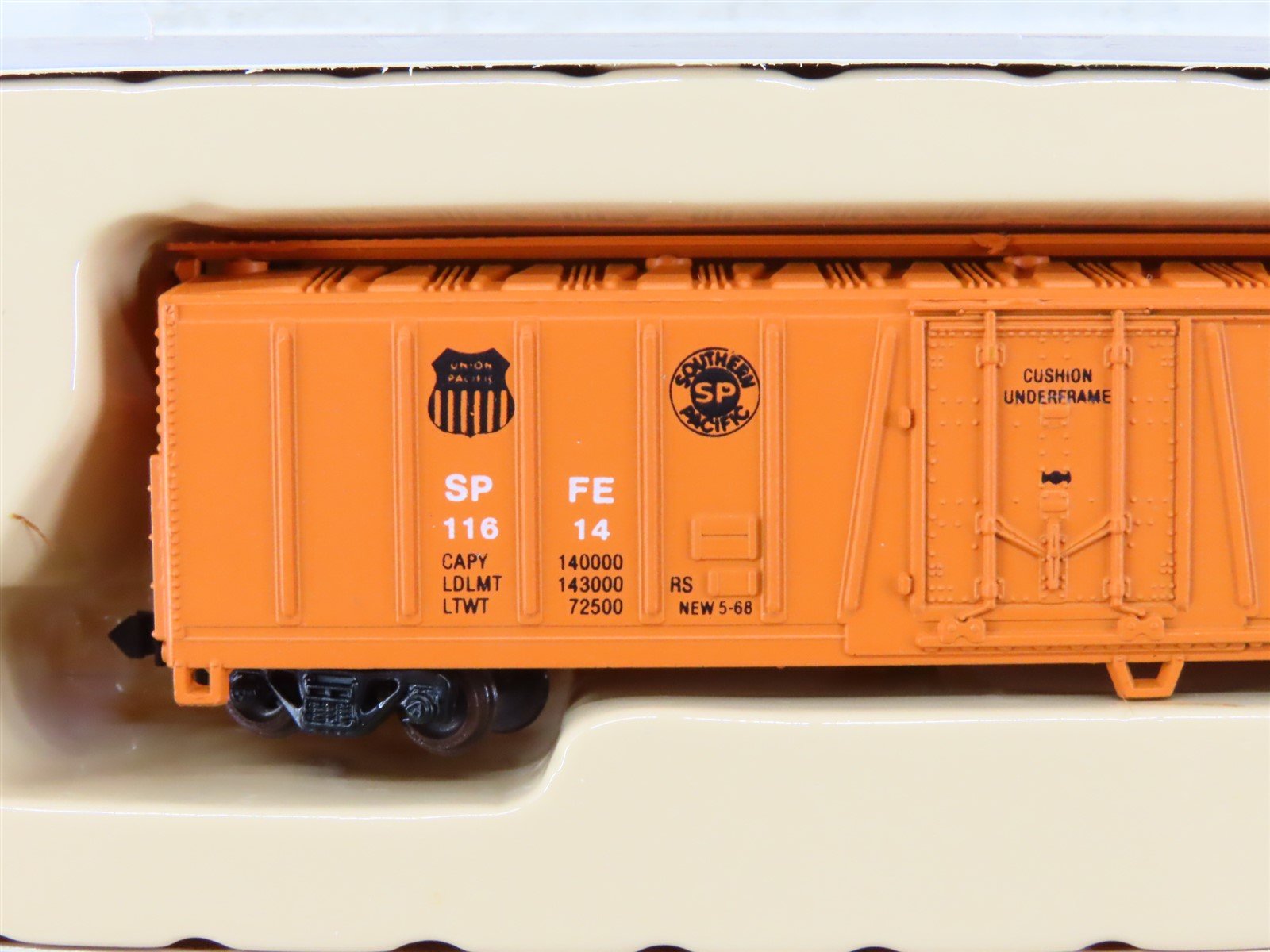 N Con-Cor 0001-001870 SPFE UP SP Pacific Fruit Express 50' Ribbed Reefer #11614