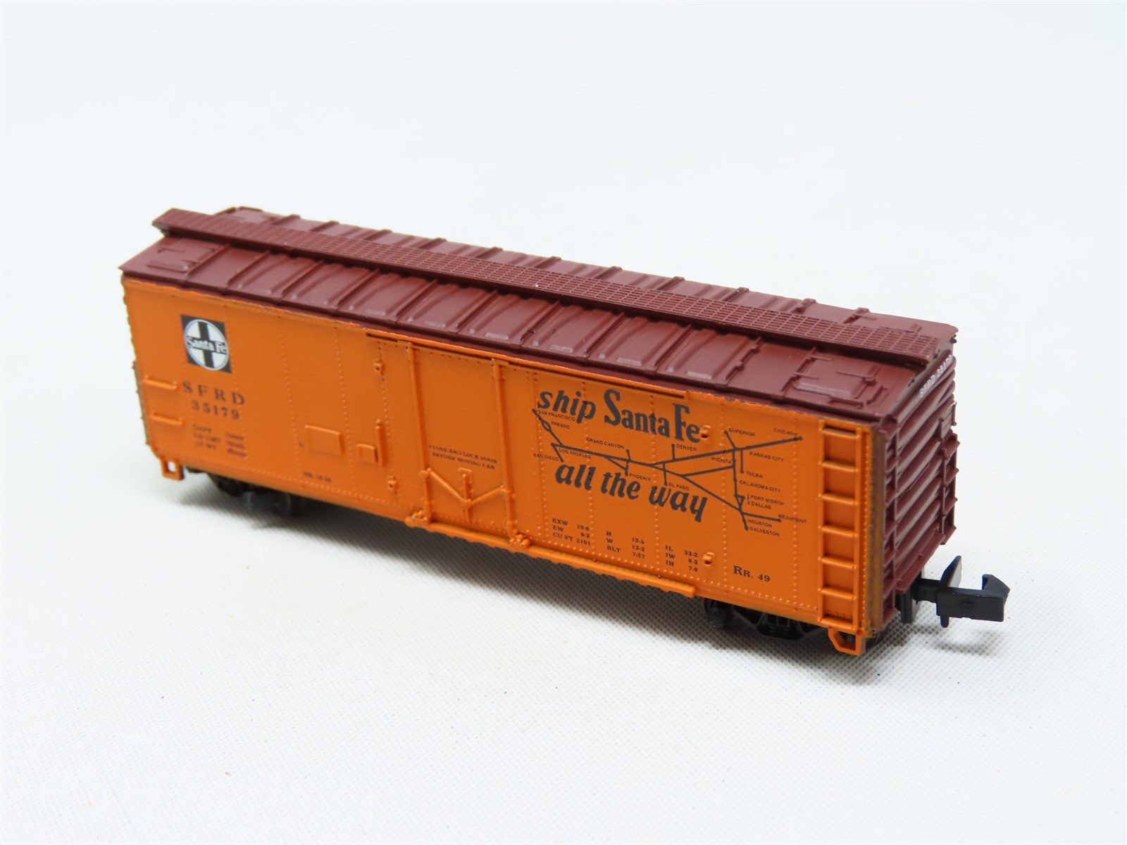 N Scale Con-Cor 001-008851 SFRD Santa Fe 'The Chief' 40' Reefer #35179