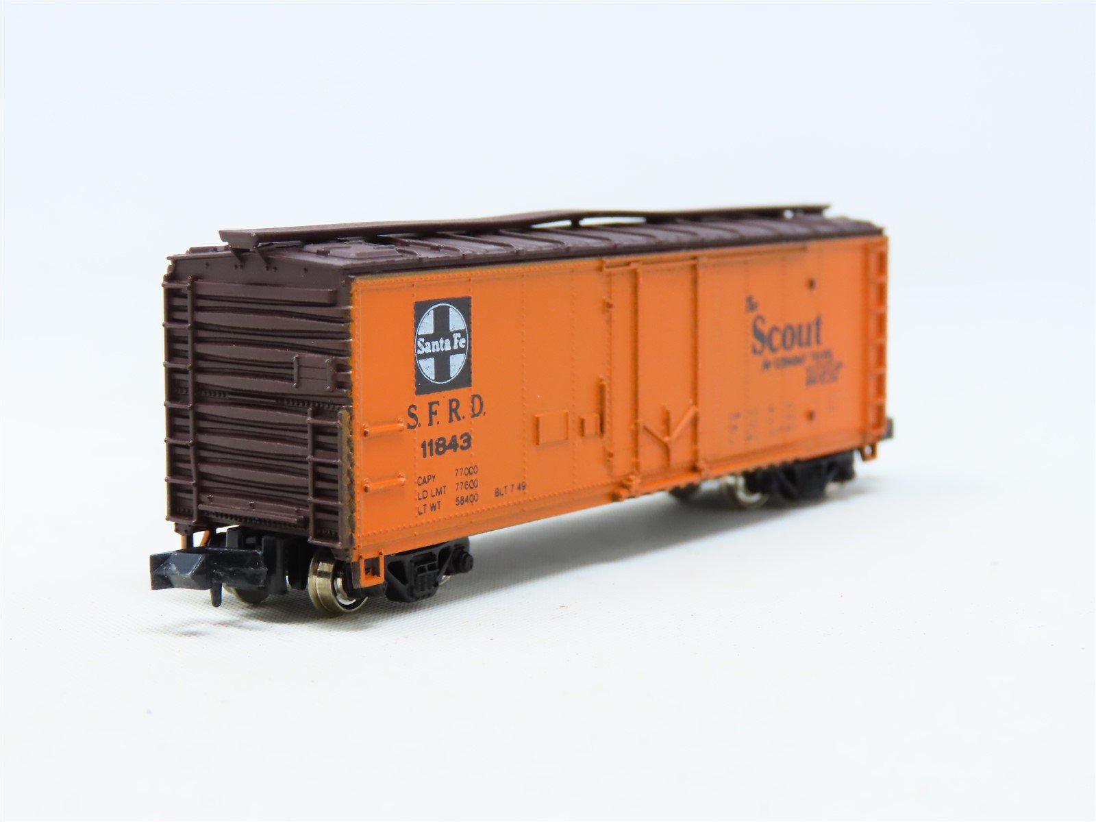 N Scale Con-Cor 0001-01052A SFRD Santa Fe 'Scout' 40' Steel Reefer #11843