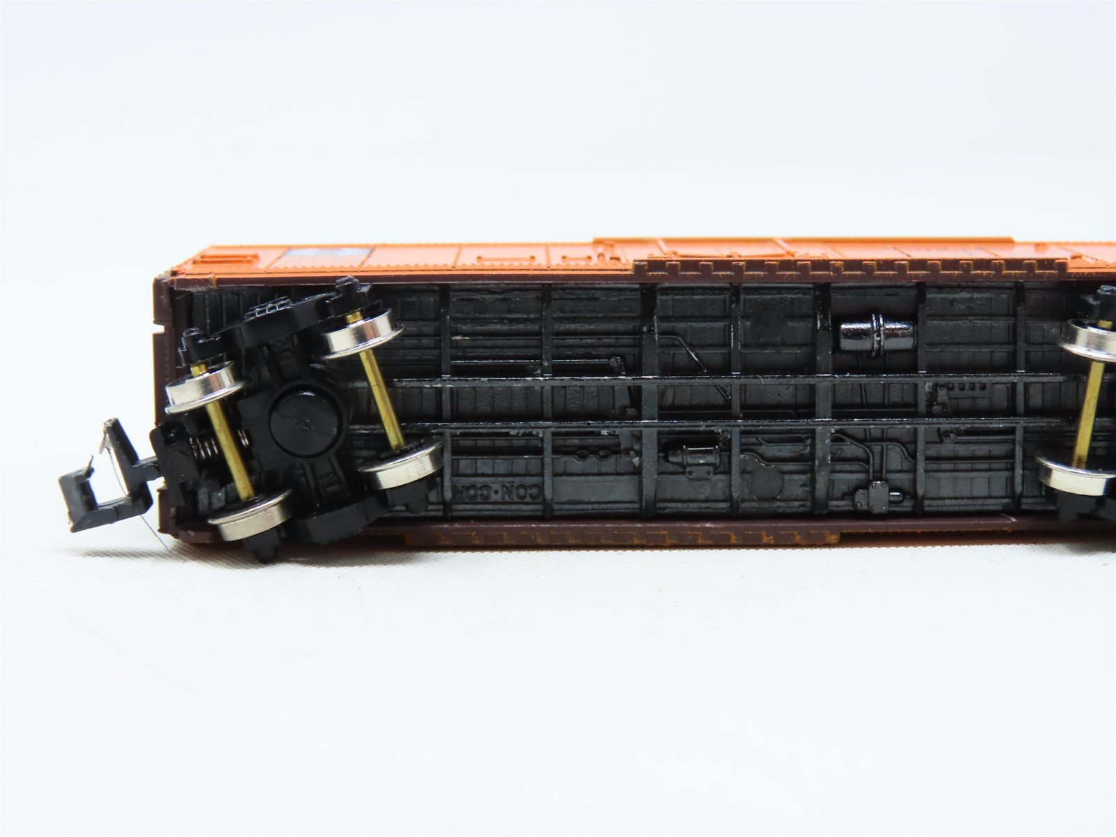 N Scale Con-Cor 0001-01052A SFRD Santa Fe 'Scout' 40' Steel Reefer #11843