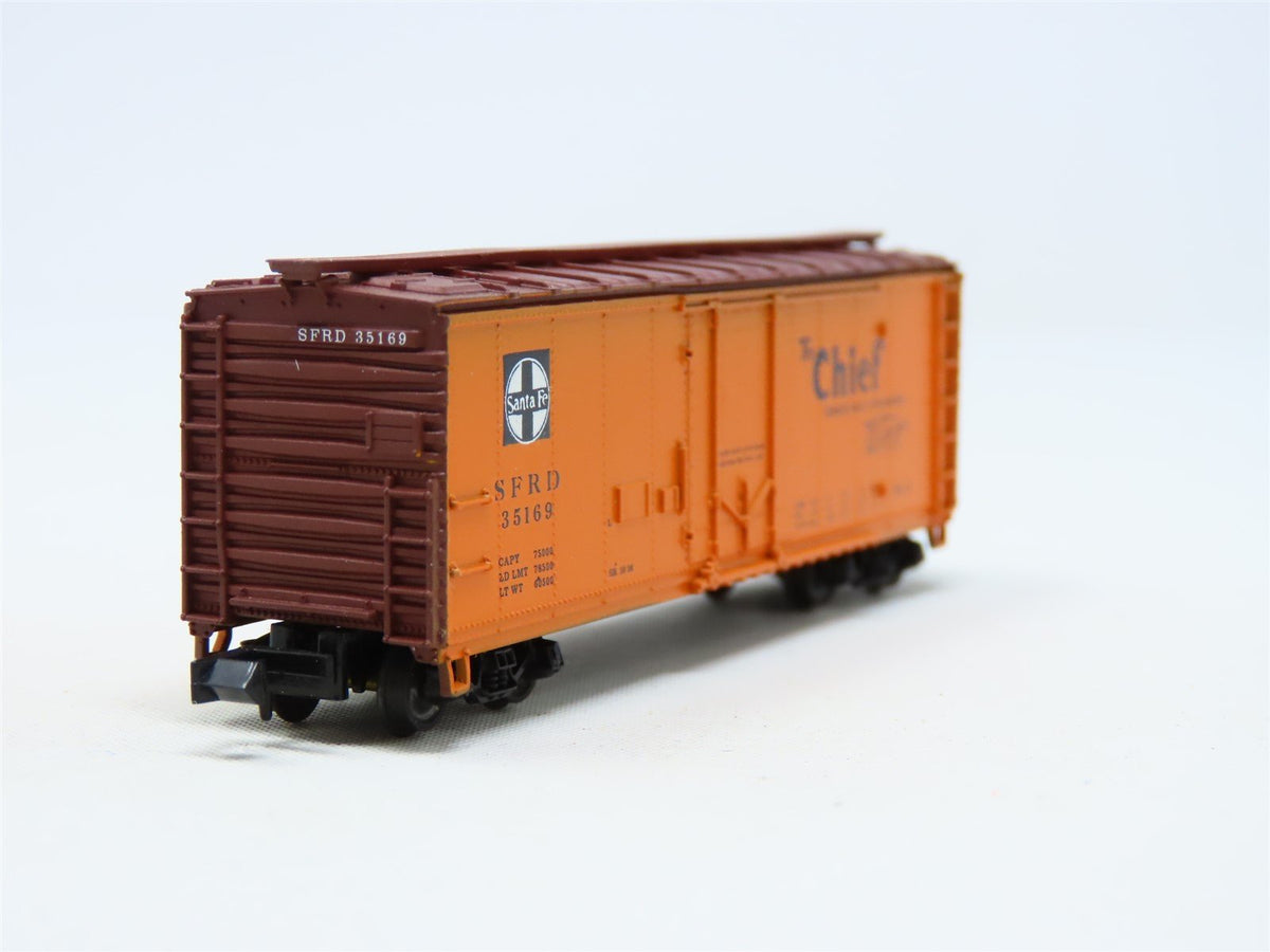 N Scale Con-Cor 001-008850 SFRD Santa Fe &#39;The Chief&#39; 40&#39; Reefer #35169