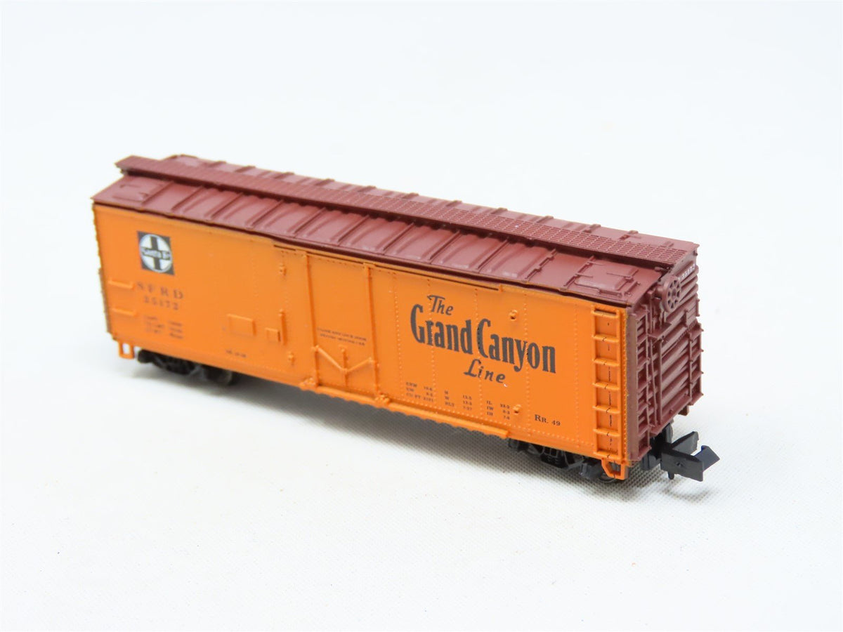 N Scale Con-Cor 001-008851 SFRD Santa Fe &#39;Grand Canyon&#39; 40&#39; Steel Reefer #35172