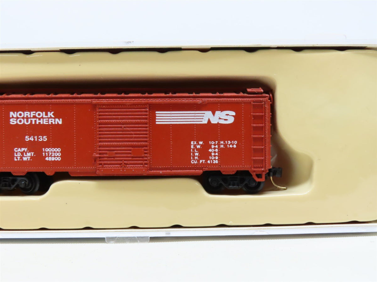 N Scale Con-Cor 0001-01004K NS Norfolk Southern 40&#39; Steel Box Car #54135