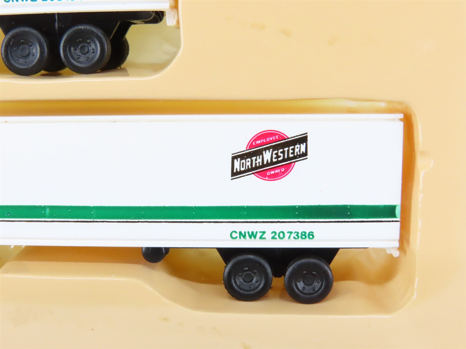 N Scale Con-Cor 0004-006103 North Western Falcon Service Box Trailer 3-Pack