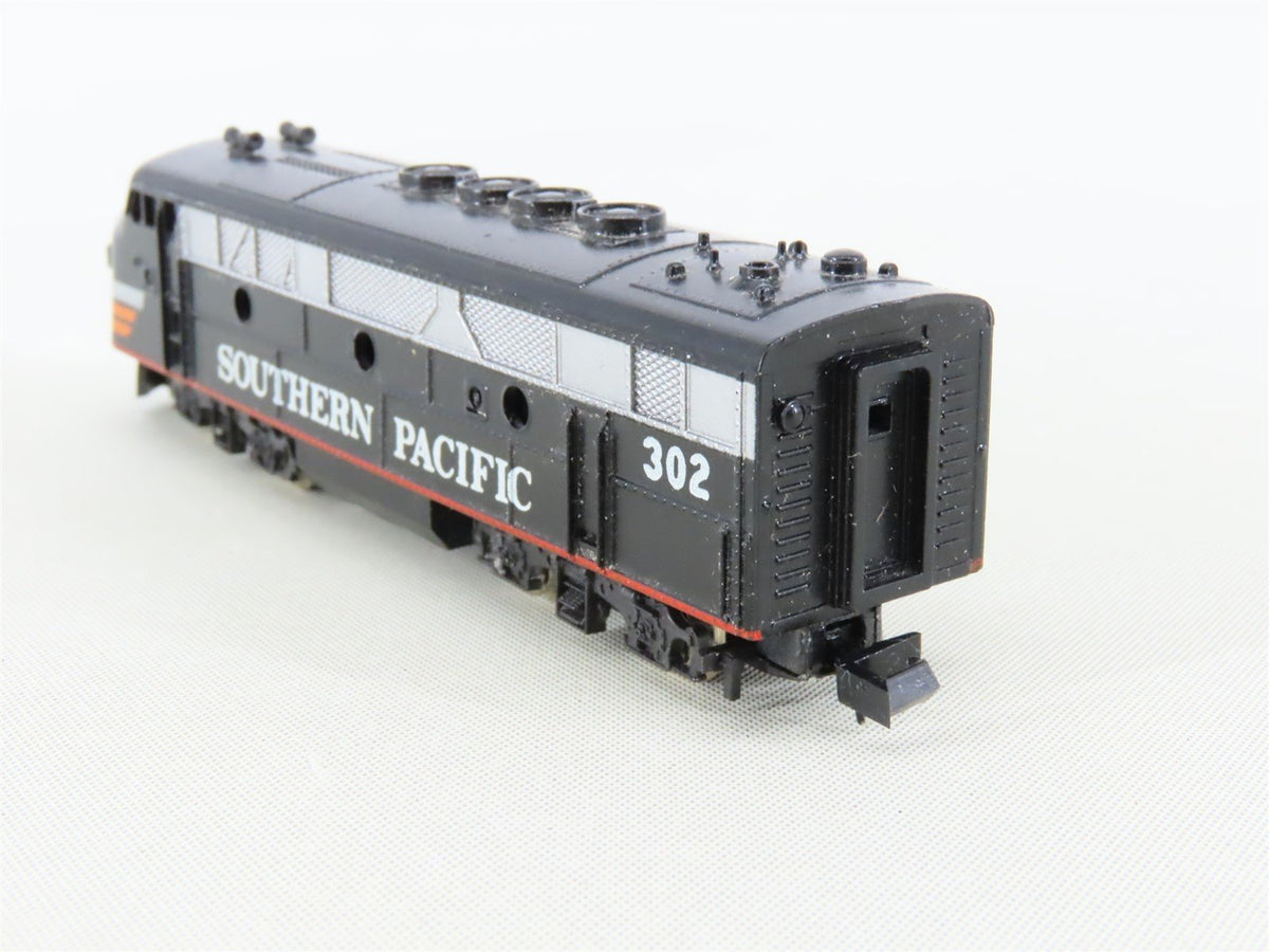 N Scale Con-Cor 2301K SP Southern Pacific F3 Diesel Locomotive #302