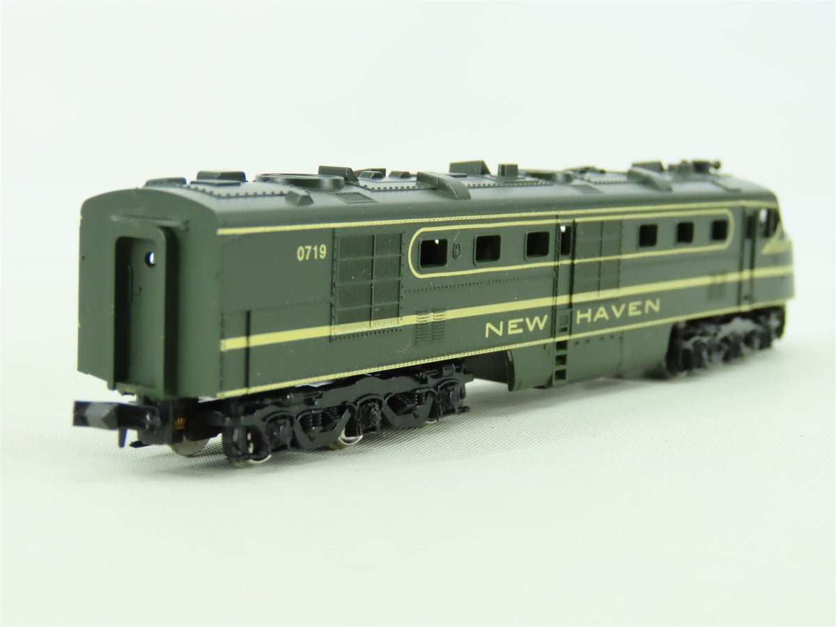 N Scale Con-Cor 0001-002452 NH New Haven ALCO DL-109 Diesel #0719 - Unpowered