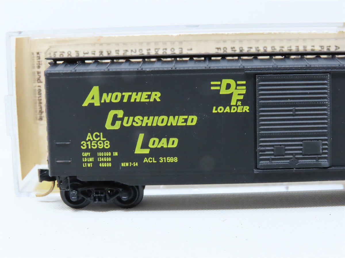 N Scale Kadee Micro-Trains MTL 31100 ACL Atlantic Coast Line 50&#39; Box Car #31598