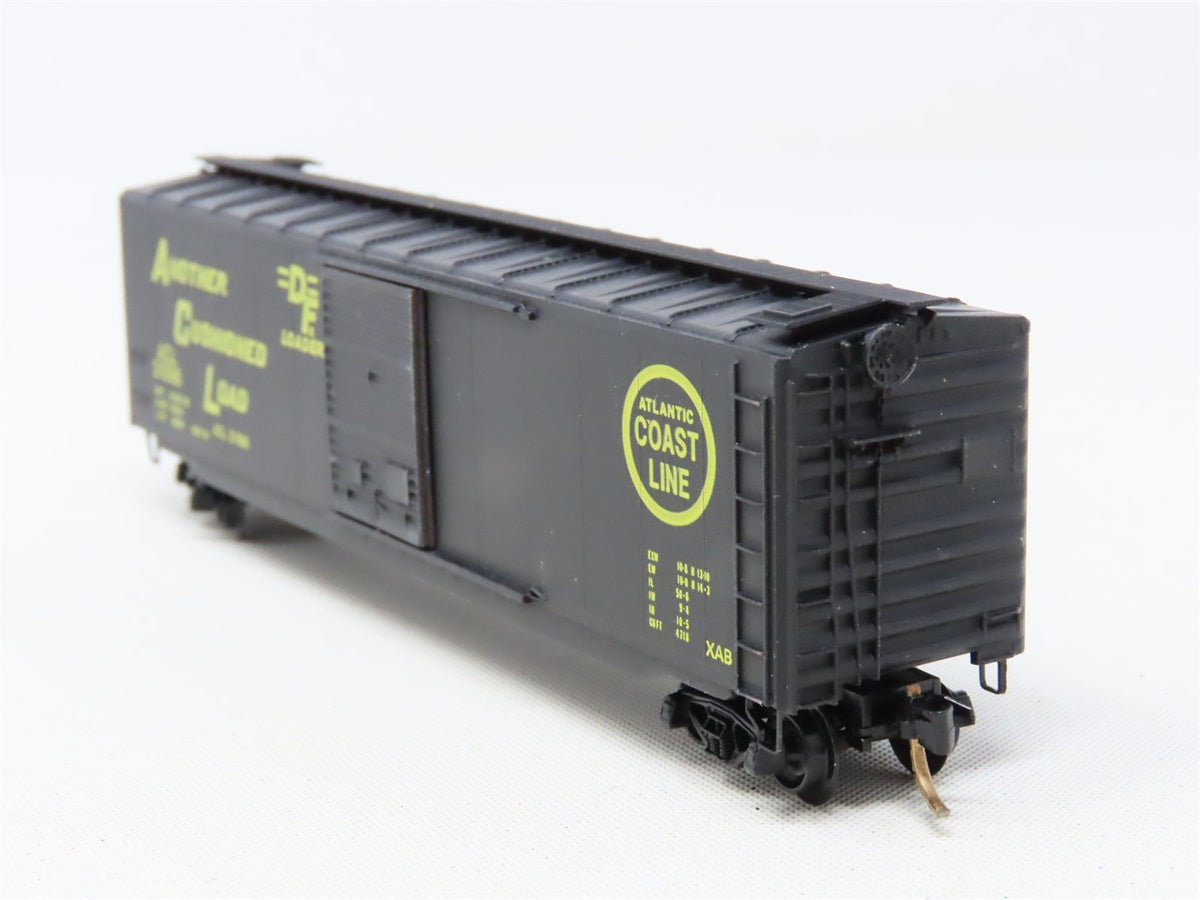 N Scale Kadee Micro-Trains MTL 31100 ACL Atlantic Coast Line 50&#39; Box Car #31598