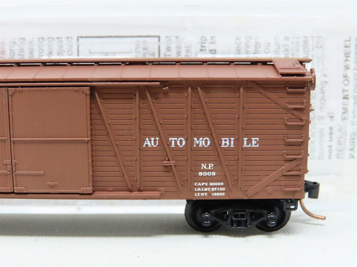 N Scale Micro-Trains MTL 29030 NP Northern Pacific 40&#39; Box Car #8008