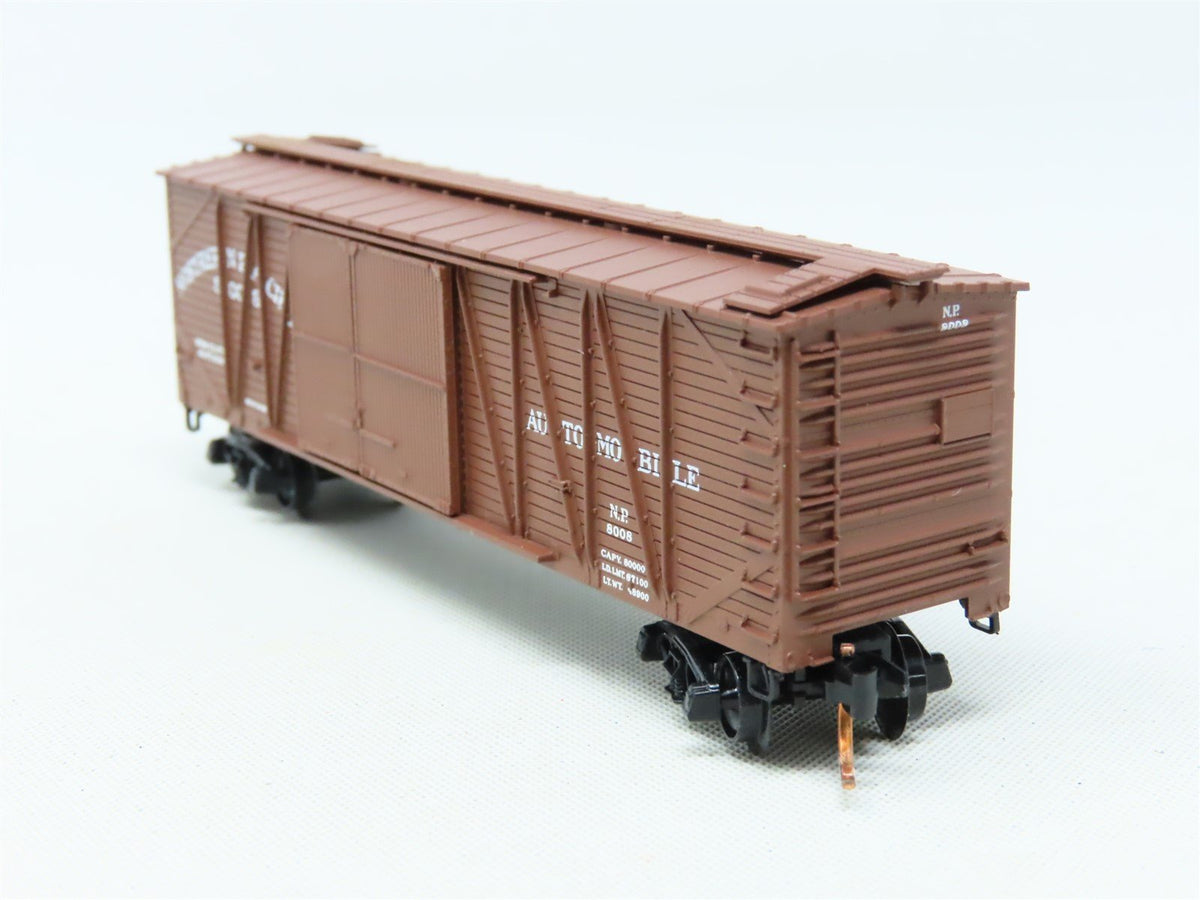 N Scale Micro-Trains MTL 29030 NP Northern Pacific 40&#39; Box Car #8008