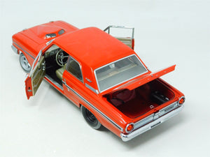 1:18 Scale RC2 American Muscle Authentics 33767 1964 Ford Fairlane Thunderbolt