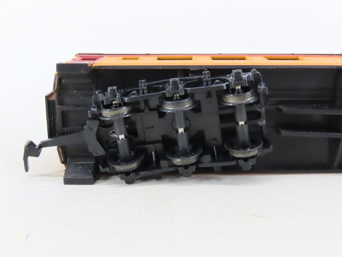 HO Scale IHC Premier Series #49192 CM&amp;StP Pioneer Limited Combine Passenger #105