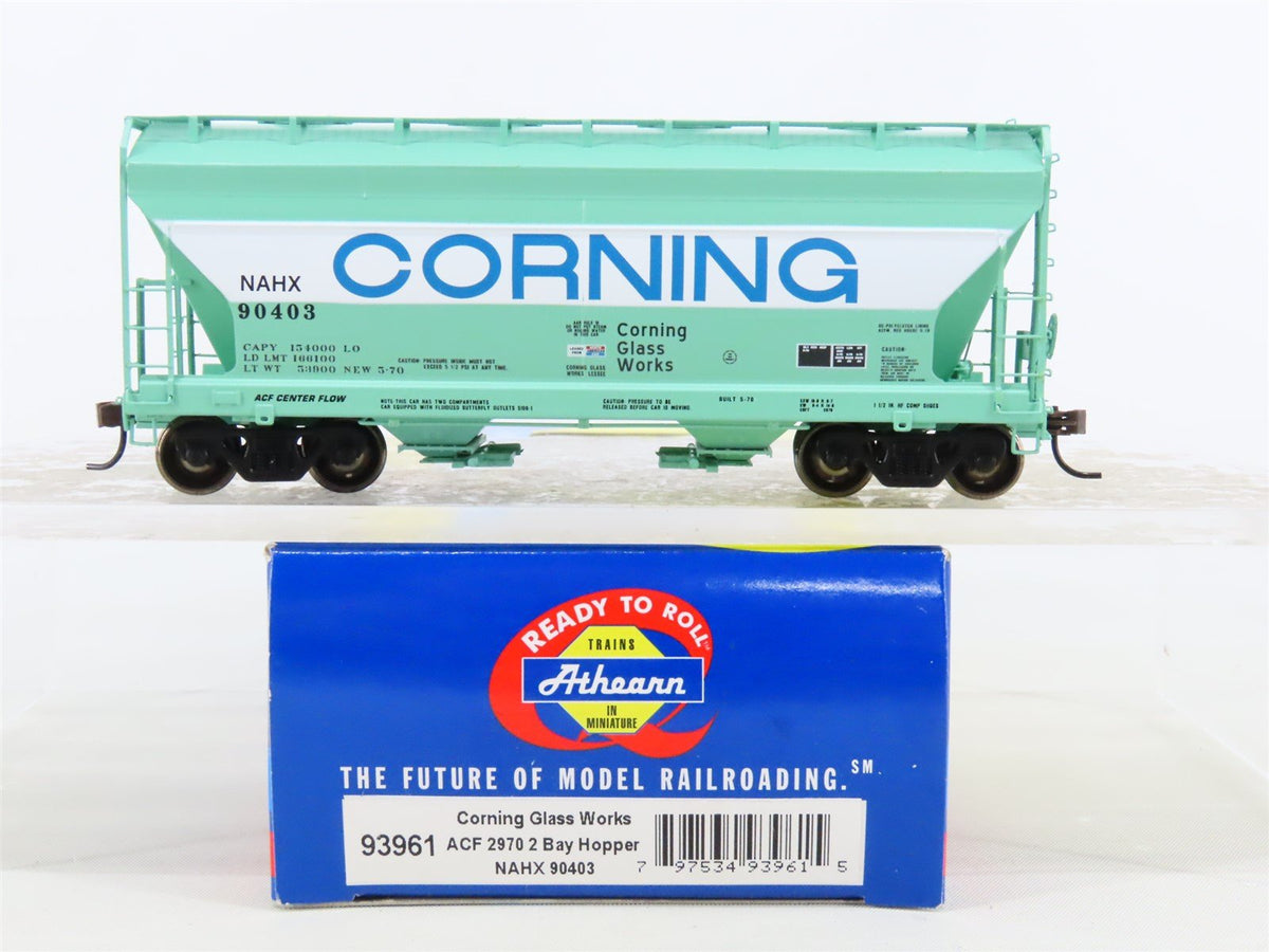 HO Scale Athearn #93961 NAHX Corning Glass Works 2-Bay Covered Hopper #90403