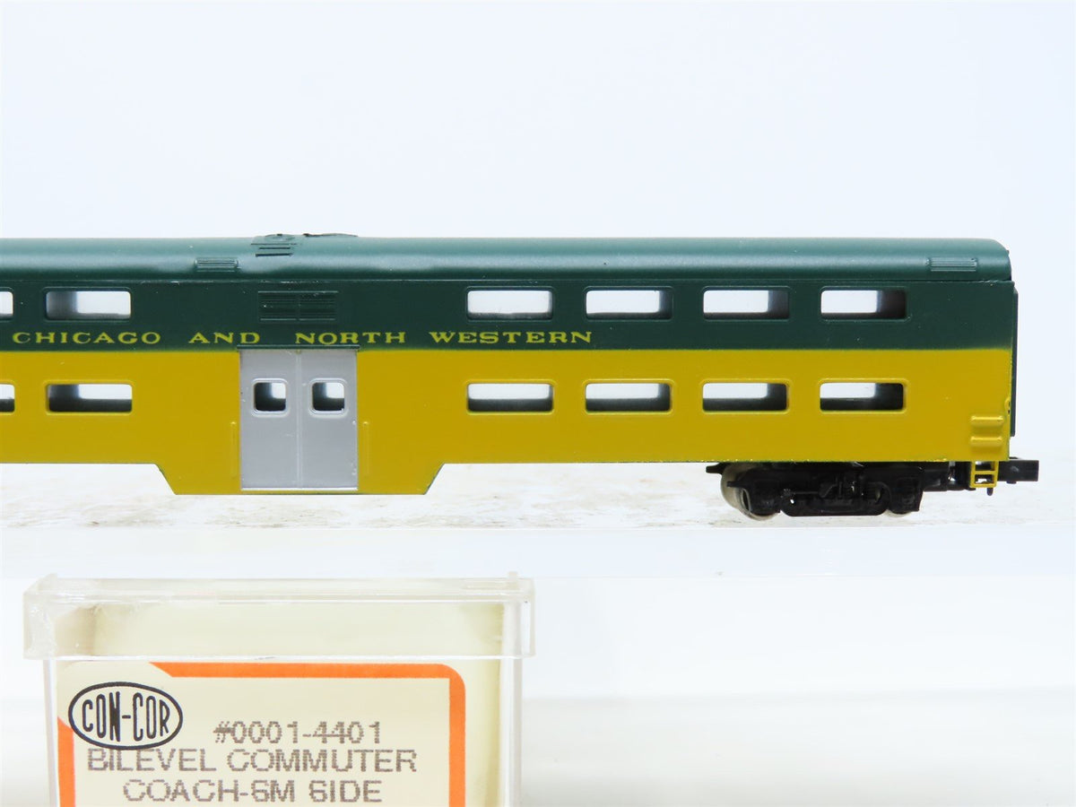 N Con-Cor 0001-4401 CNW Chicago North Western Bi-Level Commuter Coach Passenger