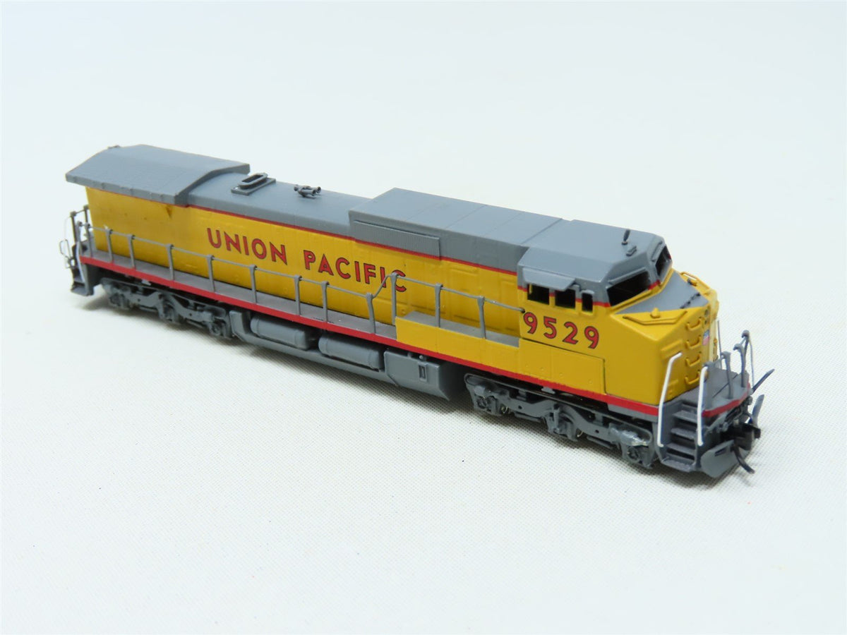 N Hallmark Models/Samhongsa BRASS UP Union Pacific GE Dash 8-40CW Diesel #9529