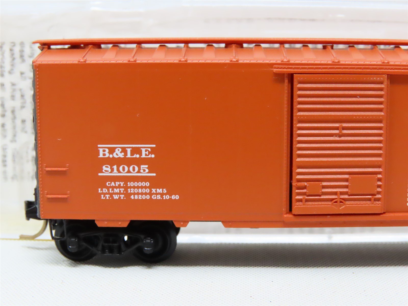 N Scale Micro-Trains MTL 20940 B&LE Bessemer & Lake Erie 40' Box Car #81005