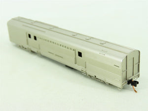 N Scale Unbranded BRASS CB&Q California Zephyr Baggage Passenger Car - Plated