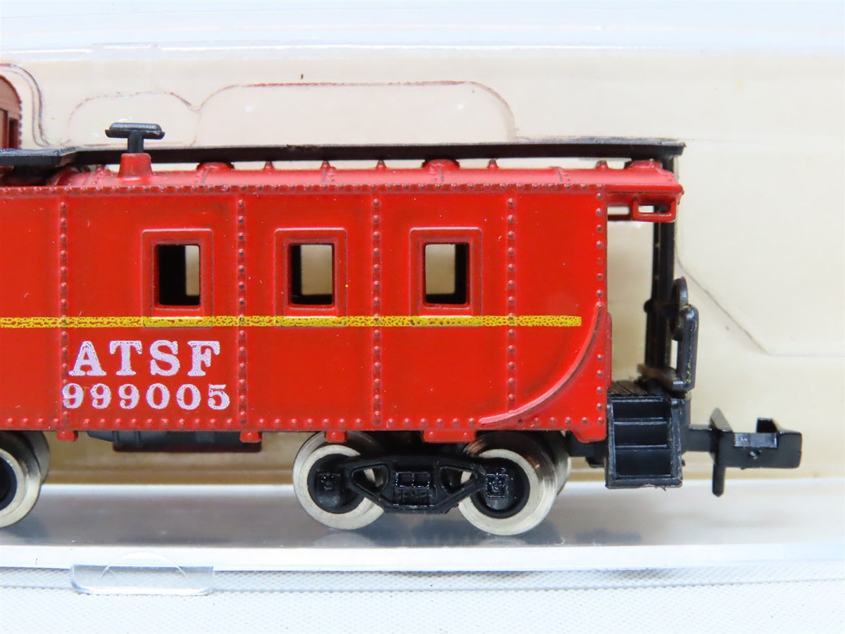 N Scale Model Power 3272 ATSF Atchison Topeka Santa Fe Cupola Caboose #999005