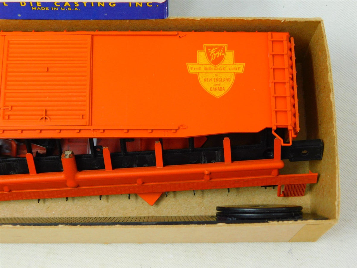 HO Roundhouse Kit D&amp;H Delaware &amp; Hudson &quot;The Bridge Line&quot; 50&#39; Box Car #22043