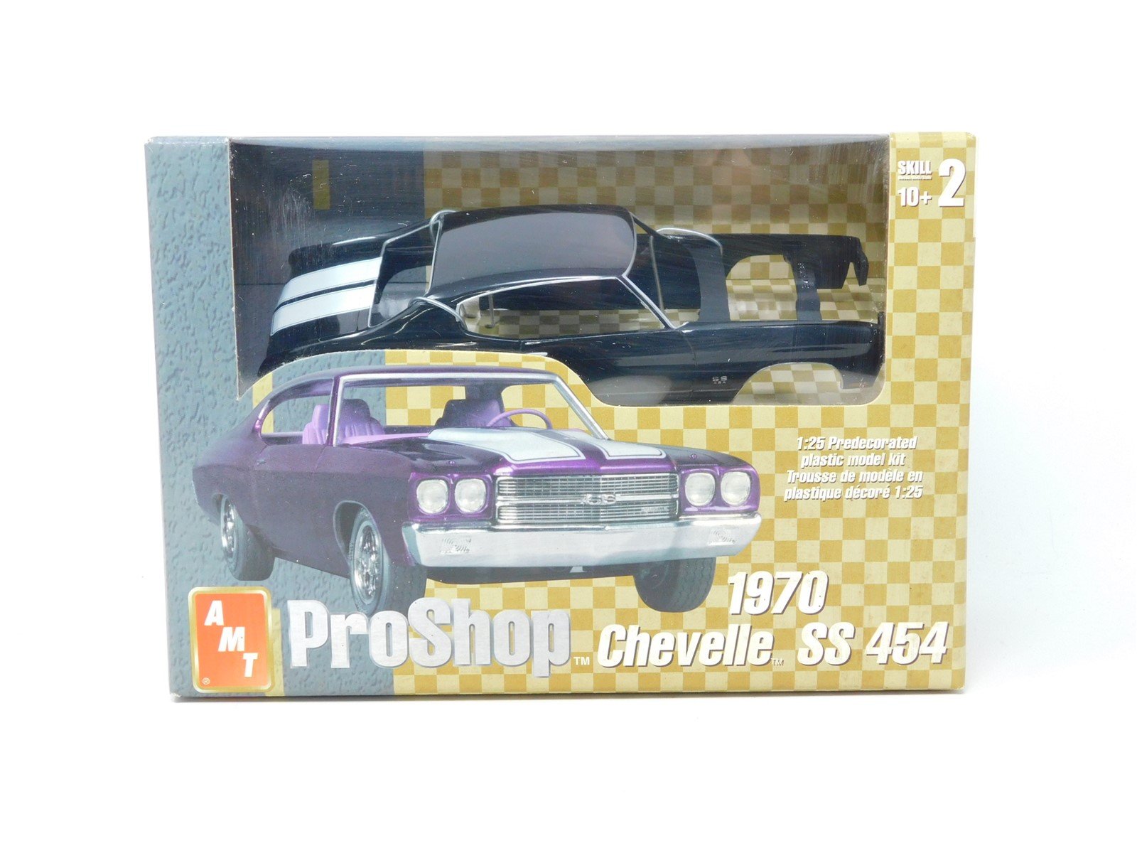 1:25 Scale AMT Ertl ProShop Model Kit #31217 1970 Chevelle SS 454 - Predecorated